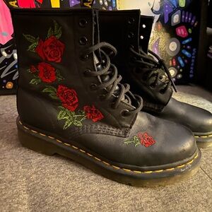 Black Floral Embroidered Women's Boots